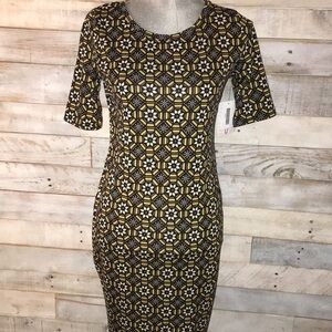 NWT Small Tan black and brown Julia